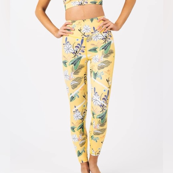 Floral Reflective Light n Tight Hi-Rise 7/8 24” RC (8-10) ZYIA NWT 1291 - Picture 2 of 15